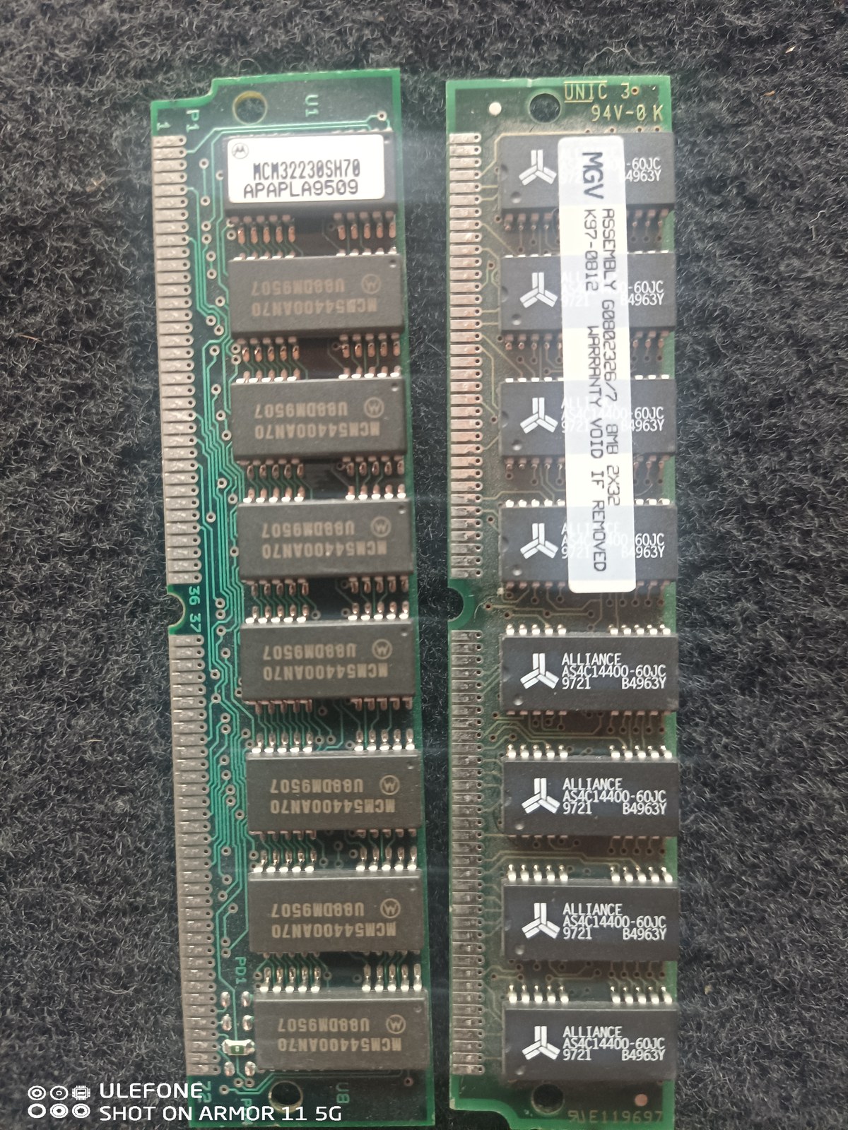 72-Pin SIMM Memory Pair — Motorola MCM32230SH70 + Alliance 8MB