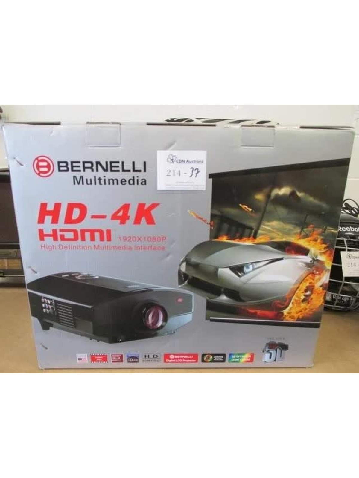 Bernelli Cinema HD-4K LCD Projector includes cables HDMI