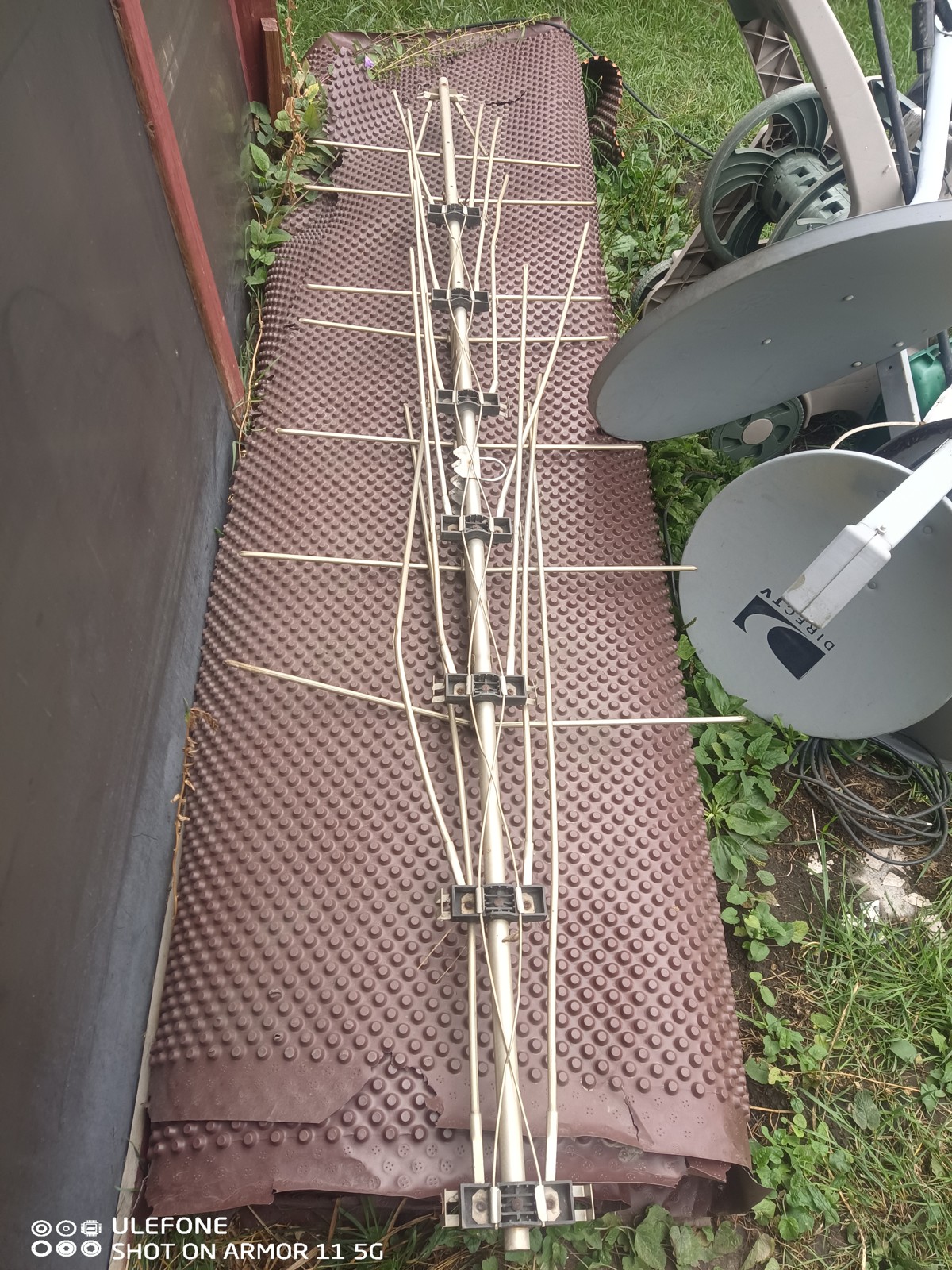 Yagi Amplified Outdoor TV Antenna VHF/UHF